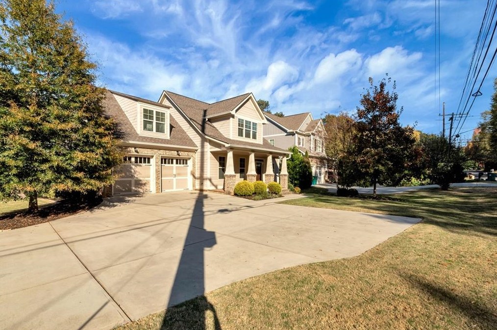 1411 Hawthorne Ave, Smyrna GA  30080-2137 exterior