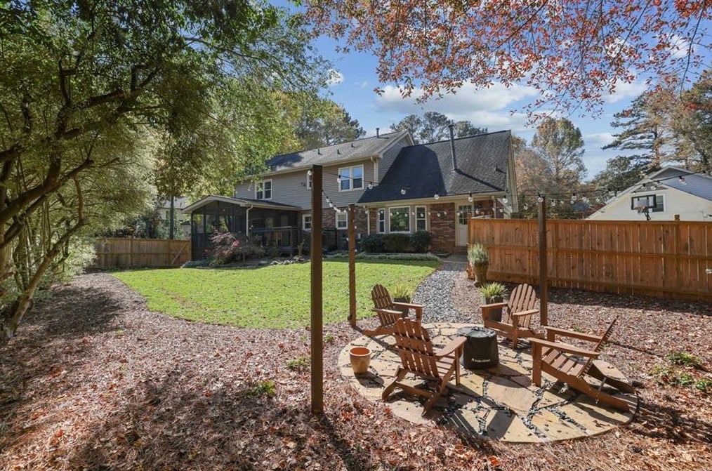 5239 Wyntercreek Cir, Atlanta GA  30338-3810 exterior