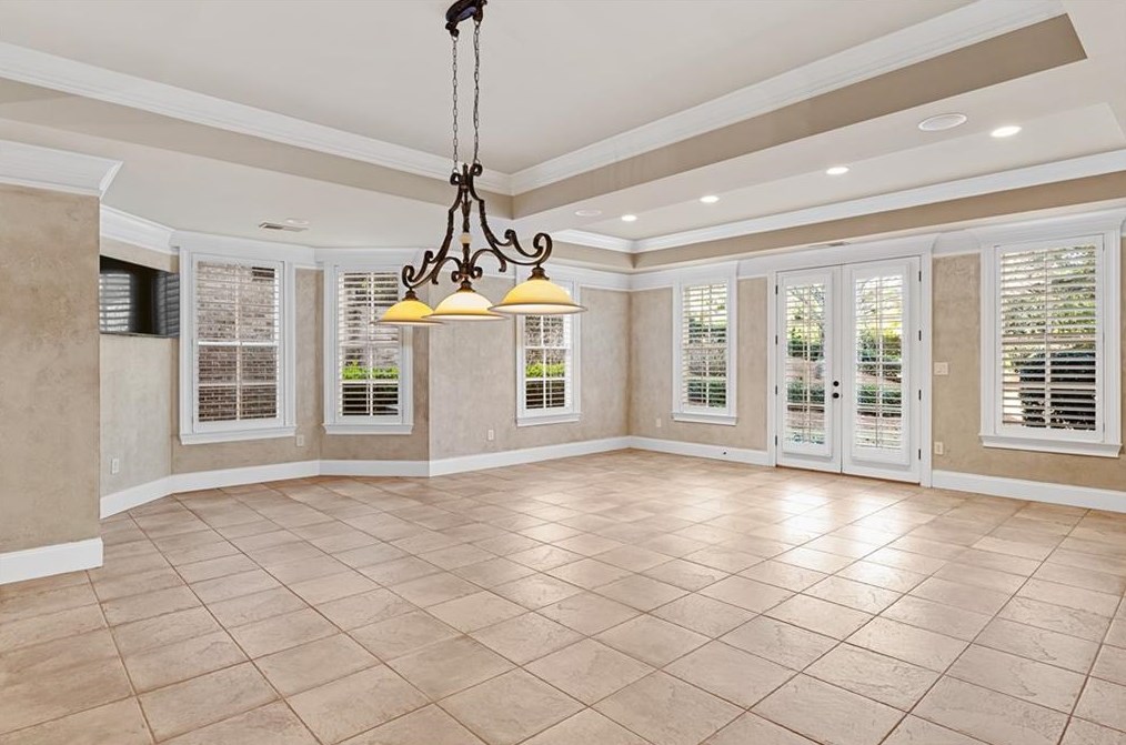 2960 Mnr Brg Dr, Alpharetta GA 30004-8818 exterior