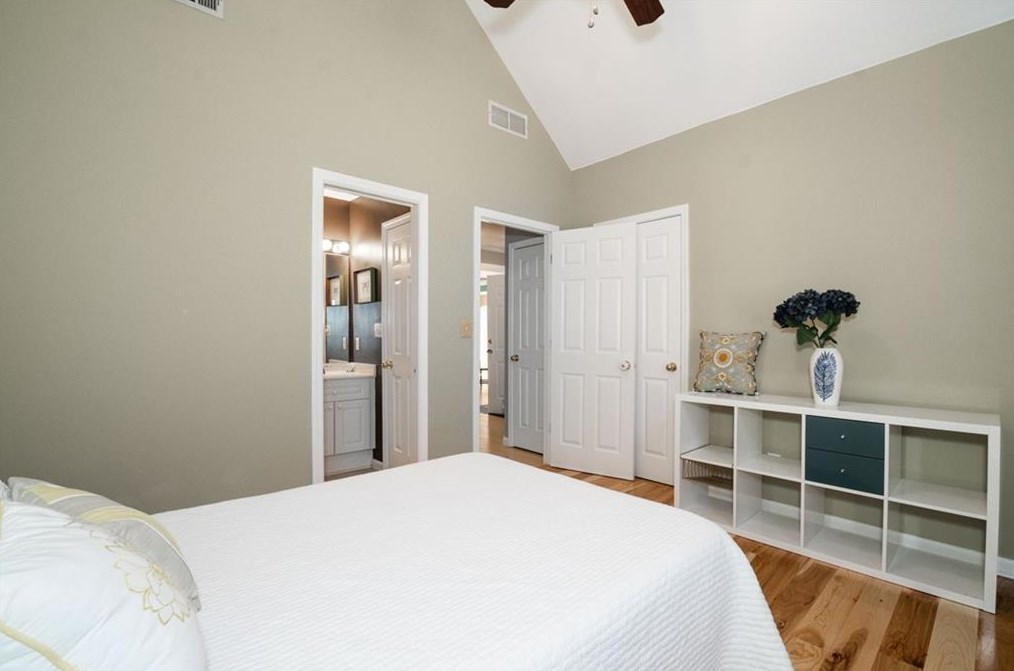 3176 Oakhill Pl, Decatur GA  30033-3300 exterior