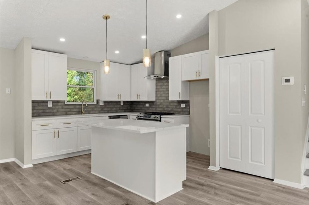 4992 Stone Trce, Stone Mountain GA  30083-6008 exterior