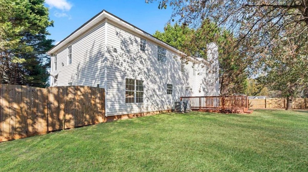 2170 Trickle Creek Ct, Decatur GA  30035-2524 exterior