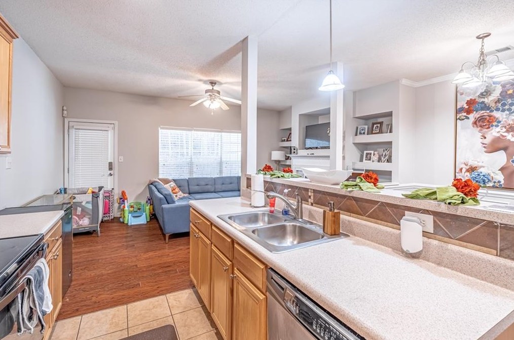 4852 Park Cir, Atlanta GA  30349-2049 exterior