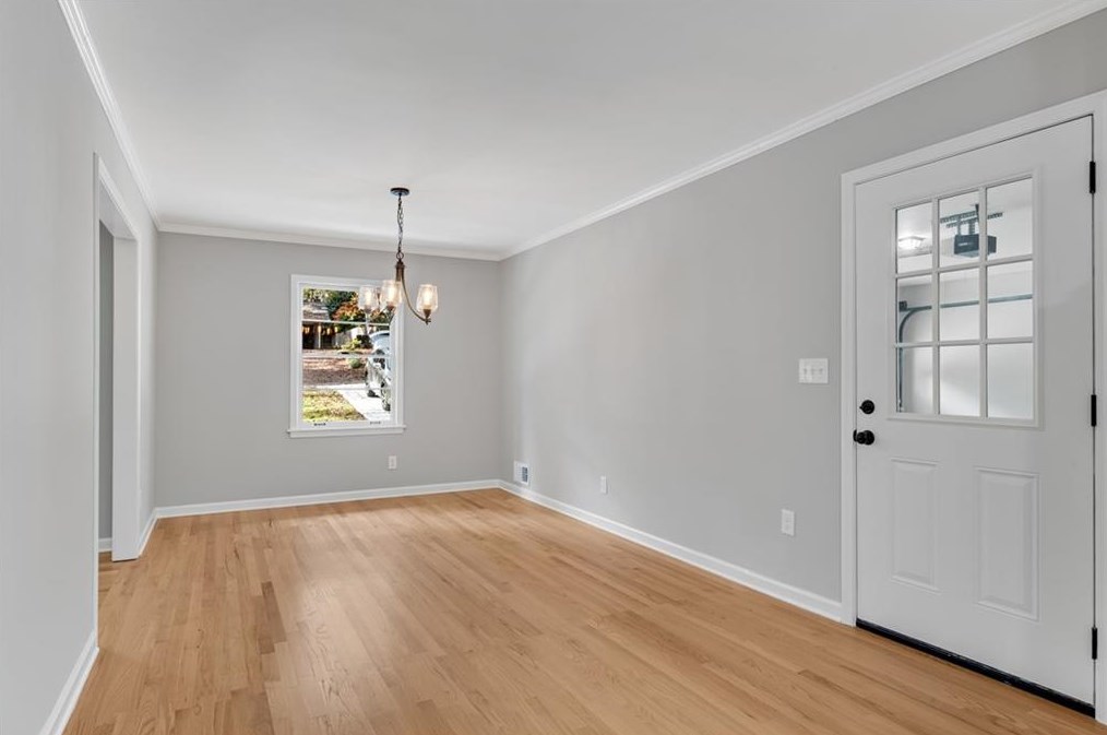 2935 Ponderosa Cir, Decatur GA  30033-1526 exterior