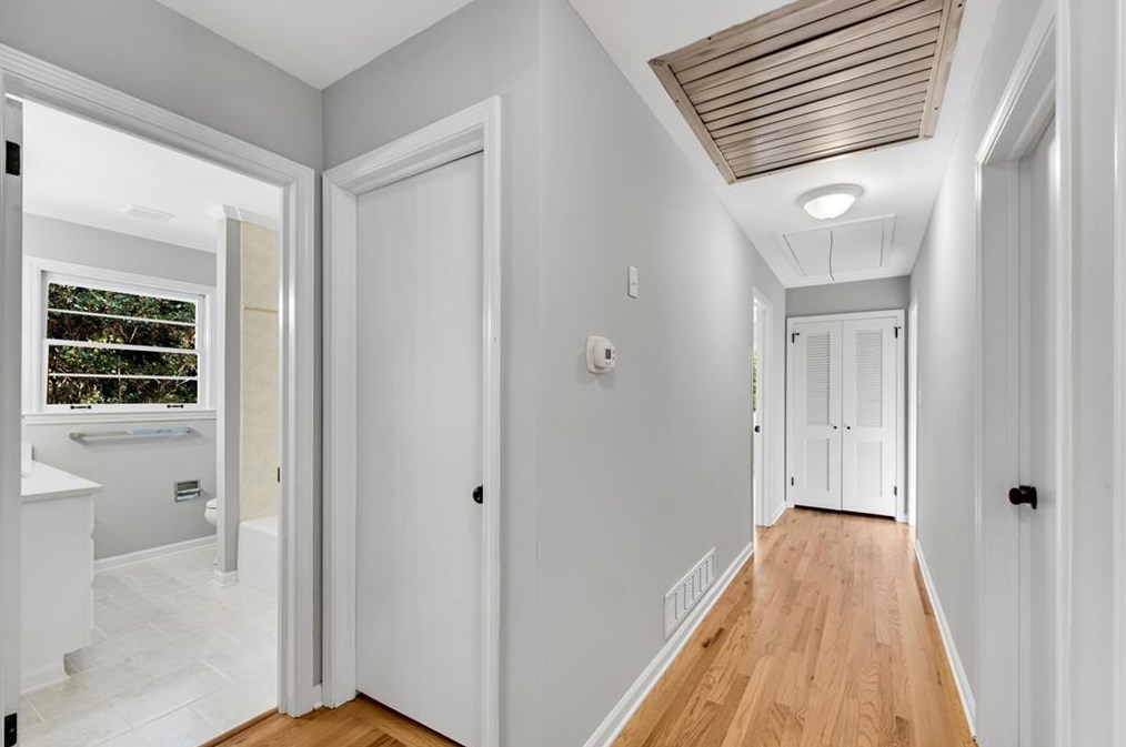 2935 Ponderosa Cir, Decatur GA  30033-1526 exterior