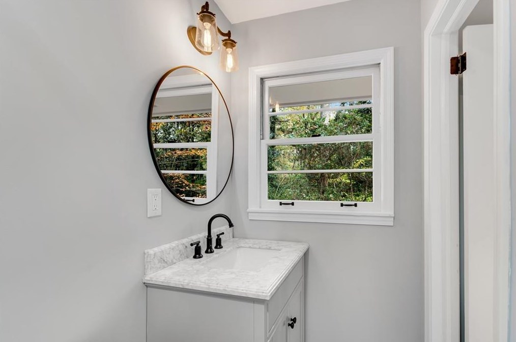 2935 Ponderosa Cir, Decatur GA  30033-1526 exterior