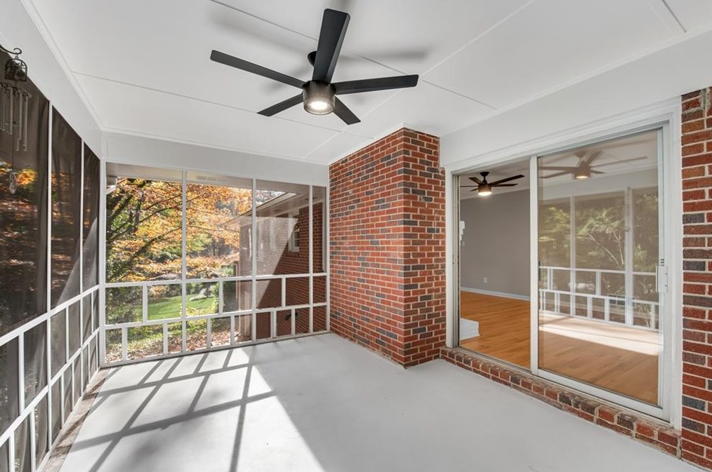 2935 Ponderosa Cir, Decatur GA  30033-1526 exterior