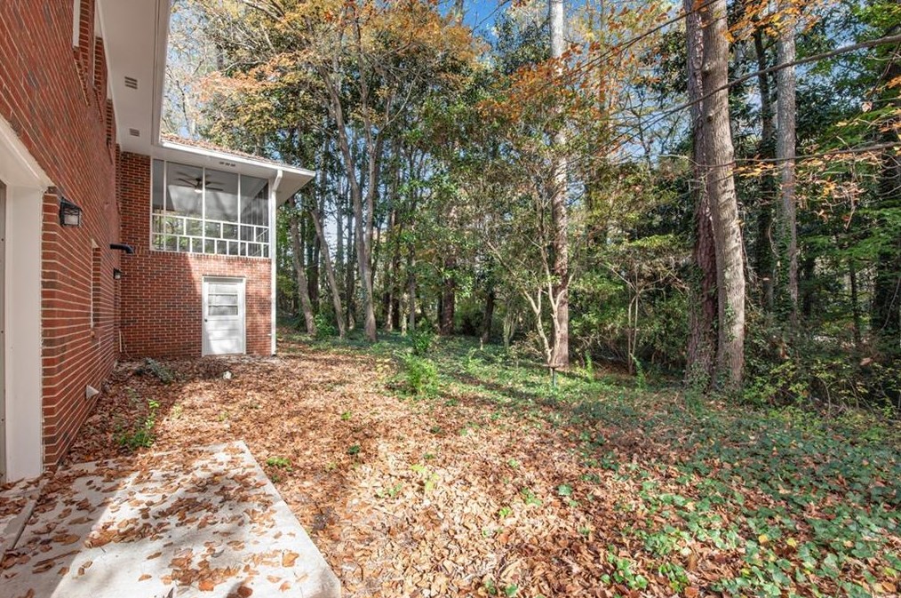 2935 Ponderosa Cir, Decatur GA  30033-1526 exterior