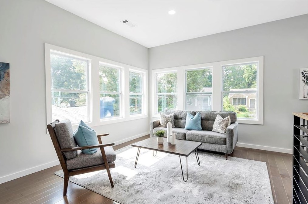 1035 Westmoor Dr, Atlanta GA  30314-2822 exterior