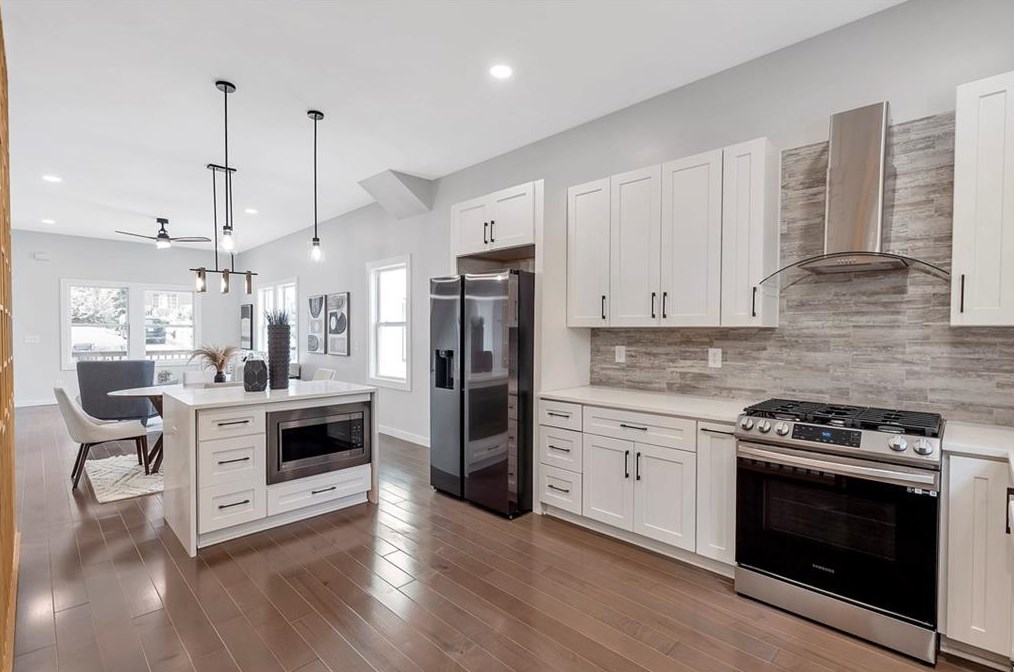 1035 Westmoor Dr, Atlanta GA  30314-2822 exterior