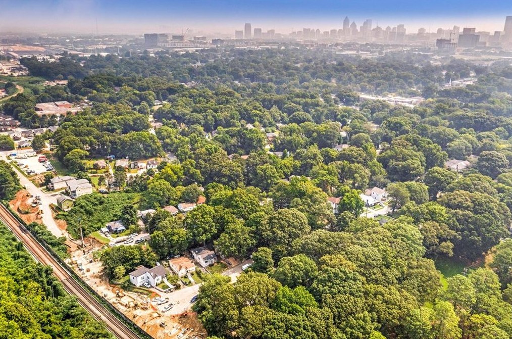 1035 Westmoor Dr, Atlanta GA  30314-2822 exterior