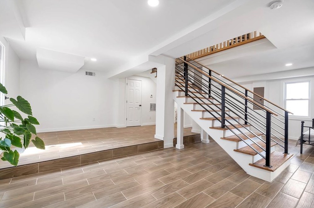 1035 Westmoor Dr, Atlanta GA  30314-2822 exterior