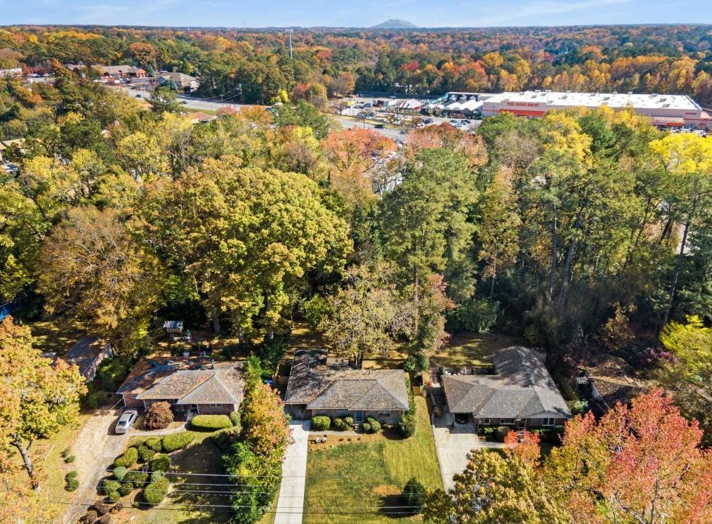 2949 Mount Olive Dr, Decatur GA  30033-3013 exterior