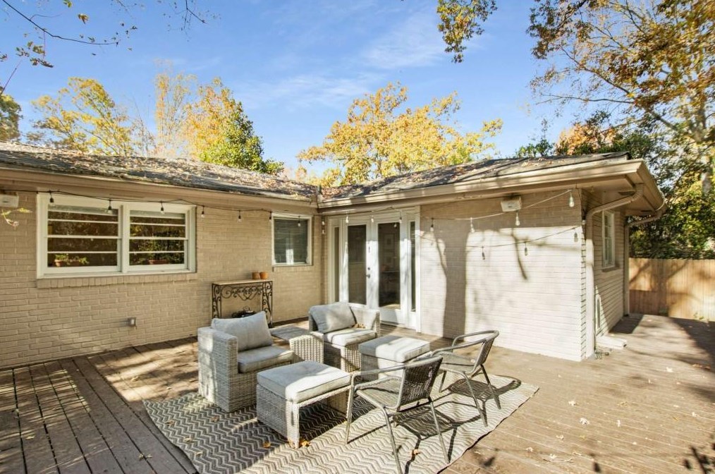 2949 Mount Olive Dr, Decatur GA  30033-3013 exterior