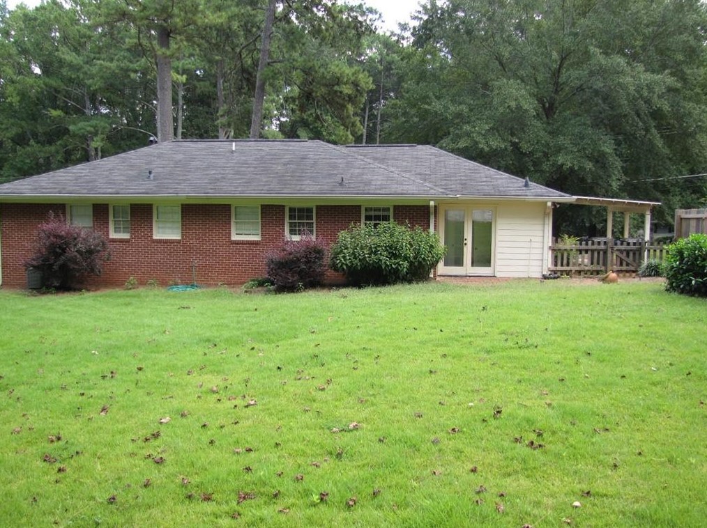 3490 Sexton Woods Dr, Atlanta GA  30341-2623 exterior