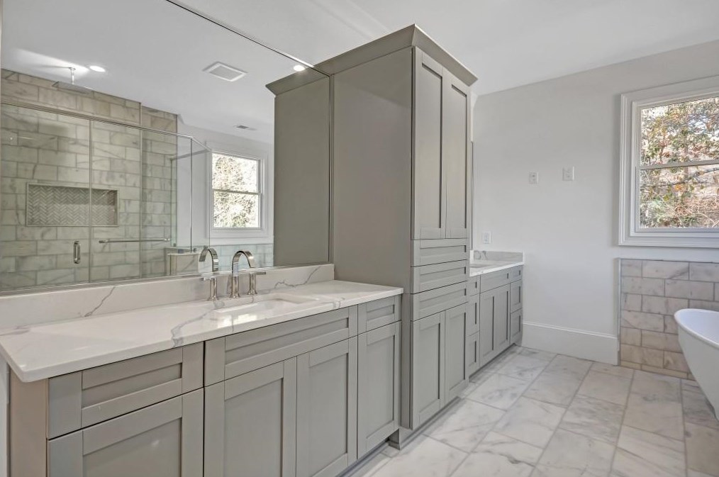 6695 Wright Rd, Atlanta GA  30328-3023 exterior
