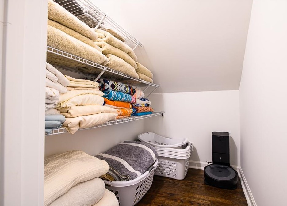 1525 Deerwood Dr, Decatur GA  30030-4517 exterior