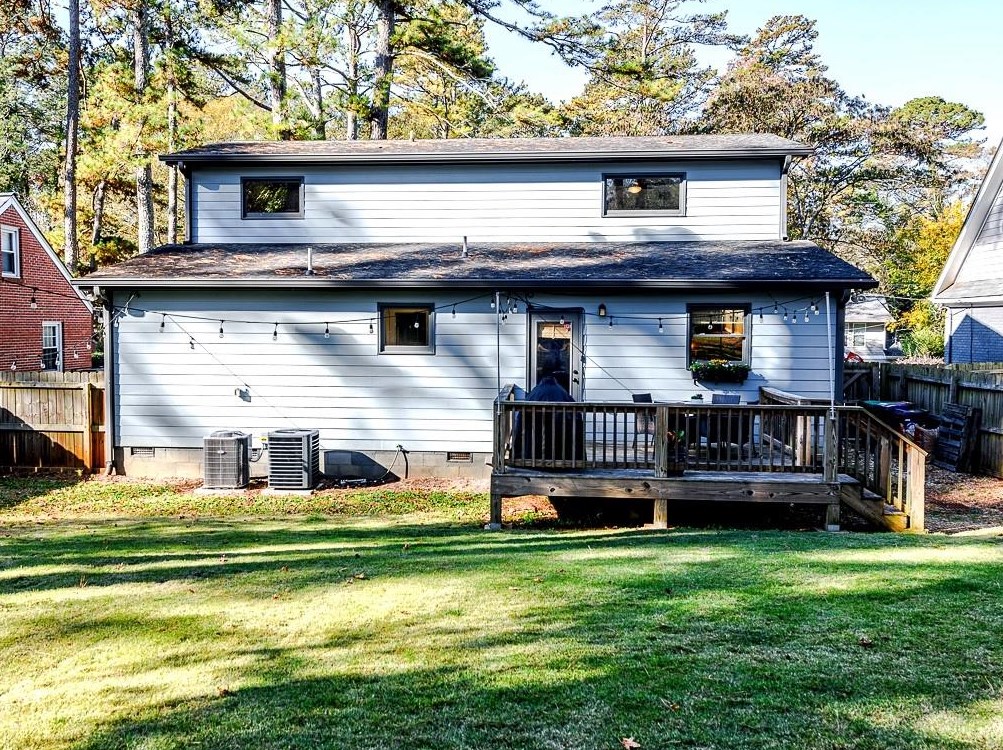 1525 Deerwood Dr, Decatur GA  30030-4517 exterior