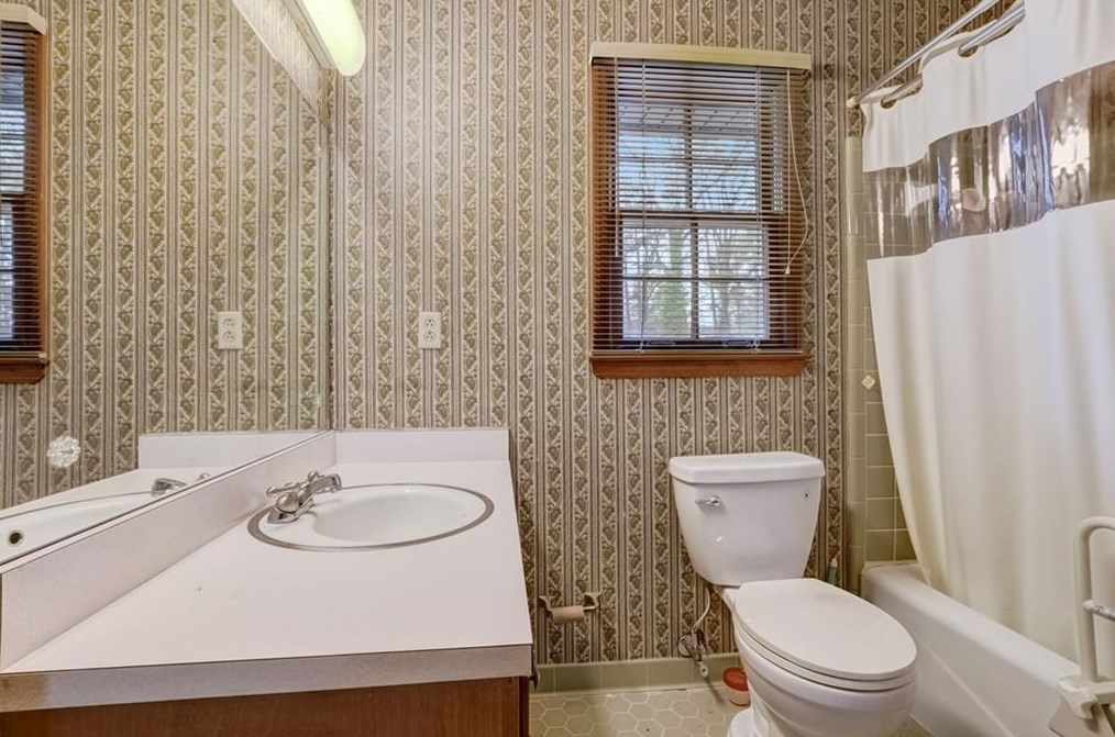 4476 Freeman Ct, Norcross GA 30093-3303 exterior