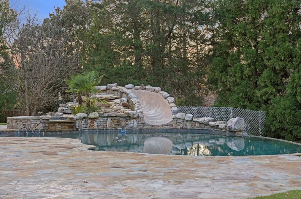 904 Carriage Path, Smyrna GA  30082-4761 exterior