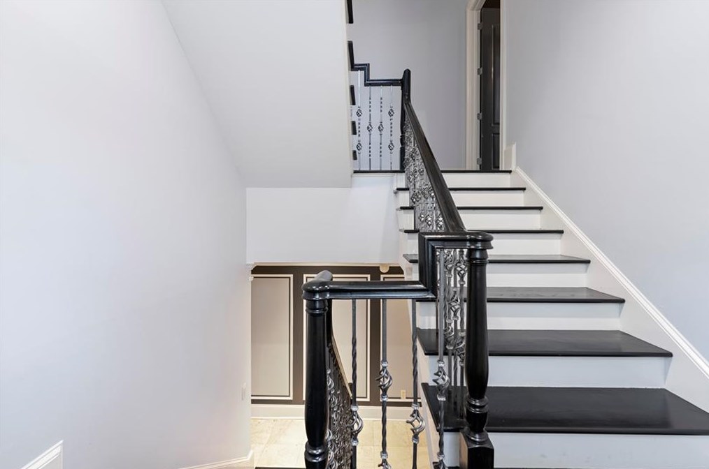 904 Carriage Path, Smyrna GA  30082-4761 exterior