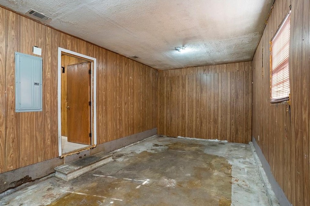 2071 Bluffton Way, Decatur GA  30035-2306 exterior