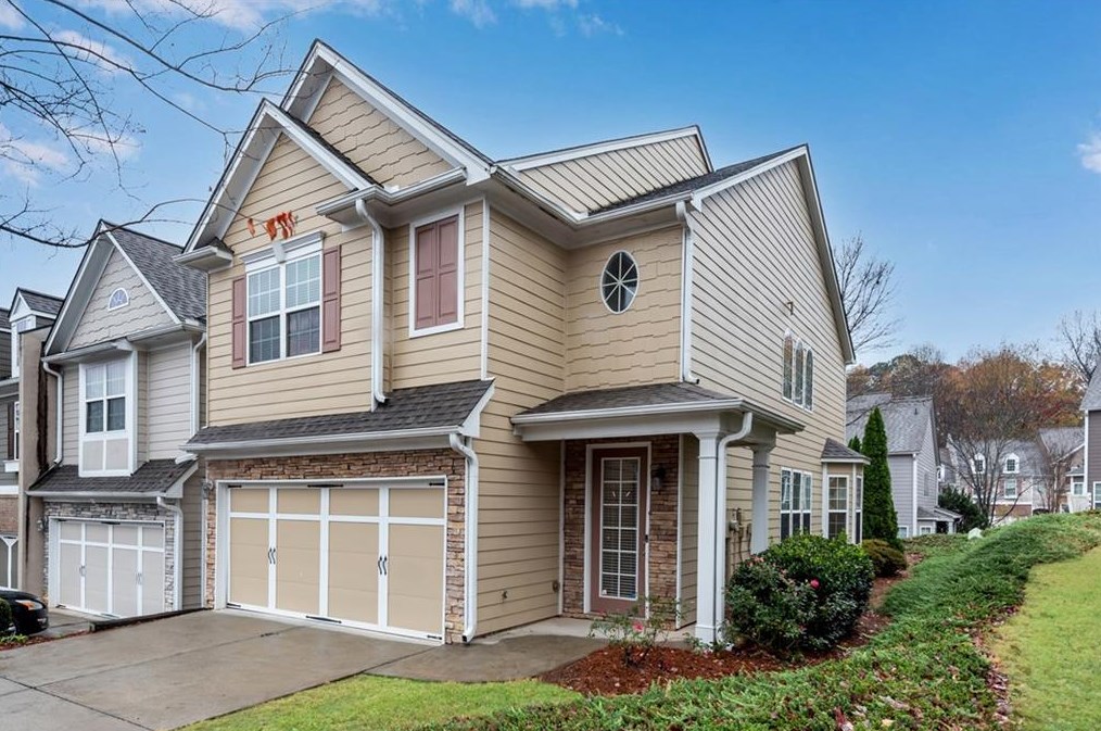 949 Pierce Brennen Dr, Lawrenceville GA  30043-1314 exterior