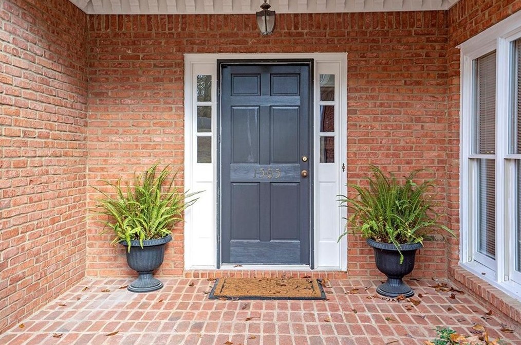 1505 Peachcrest Dr, Lawrenceville GA  30043-2875 exterior