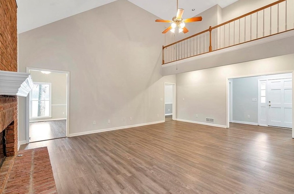 1505 Peachcrest Dr, Lawrenceville GA  30043-2875 exterior