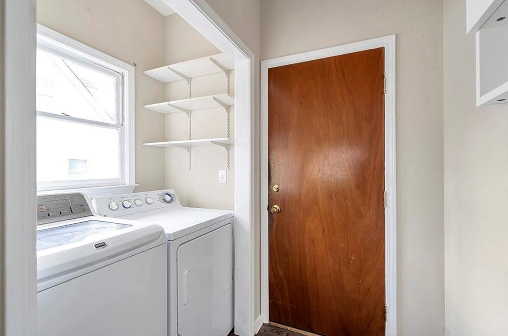 1505 Peachcrest Dr, Lawrenceville GA  30043-2875 exterior