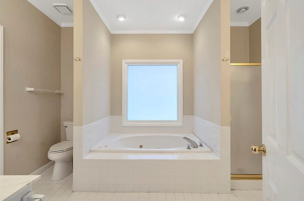 1505 Peachcrest Dr, Lawrenceville GA  30043-2875 exterior