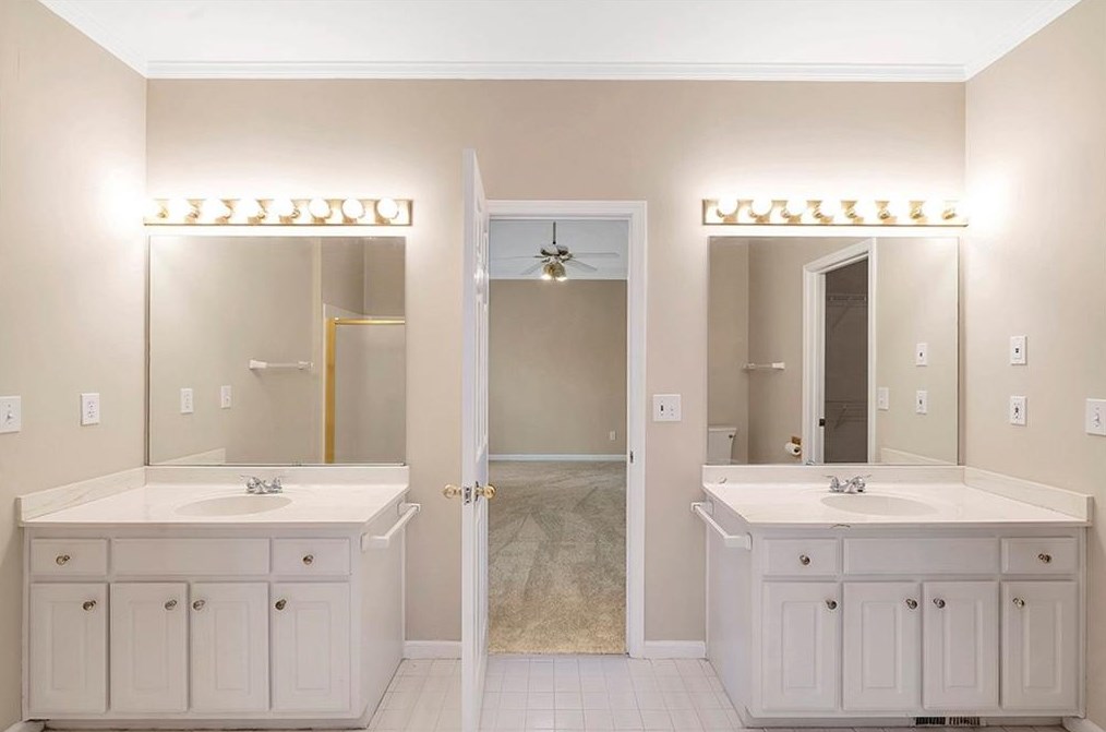 1505 Peachcrest Dr, Lawrenceville GA  30043-2875 exterior