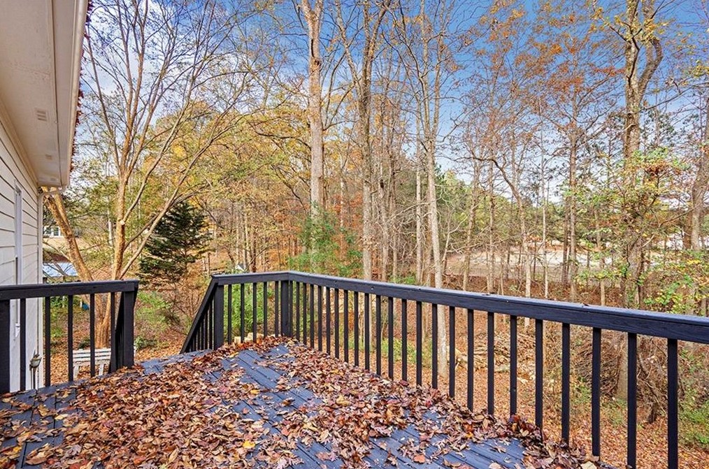 1505 Peachcrest Dr, Lawrenceville GA  30043-2875 exterior