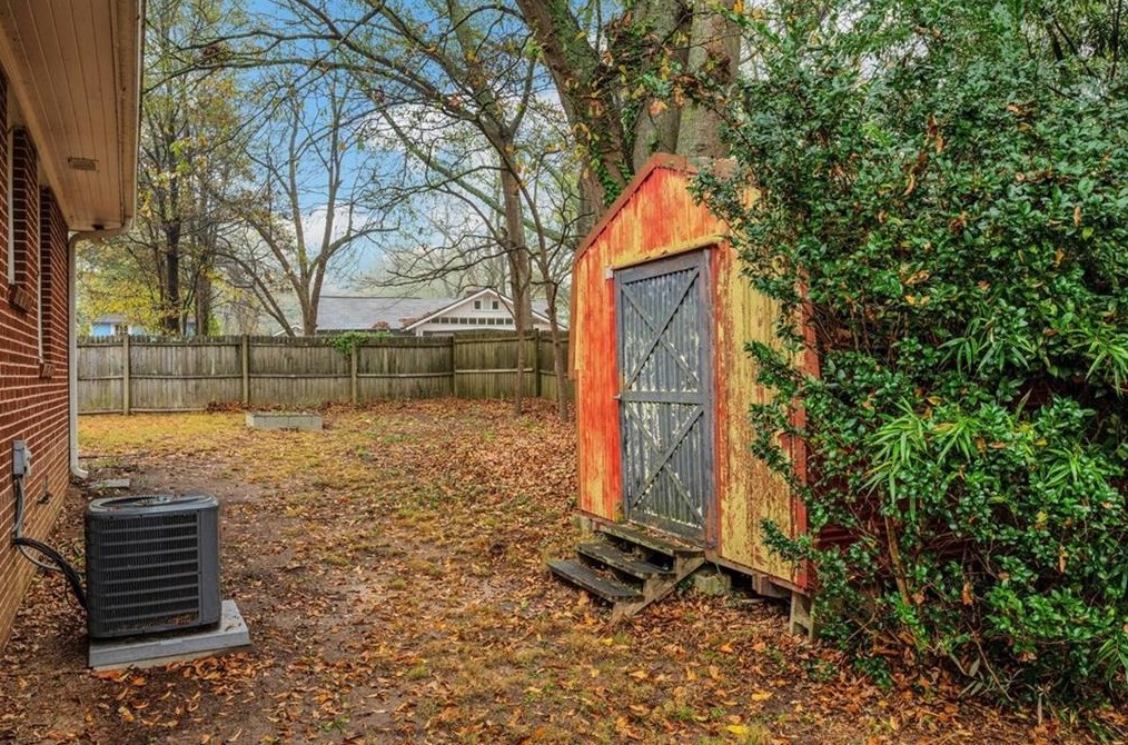 169 Woodlawn Ave, Winder GA  30680-1851 exterior
