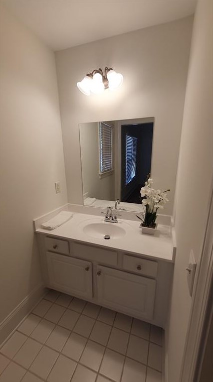 2550 Manor Walk, Decatur GA  30030-1659 exterior