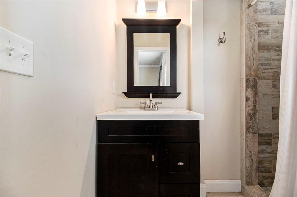 1916 Valencia Rd, Decatur GA  30032-5272 exterior