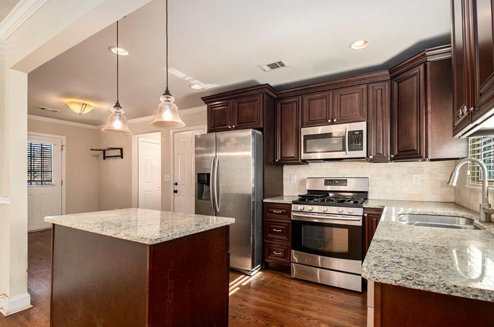 1916 Valencia Rd, Decatur GA  30032-5272 exterior