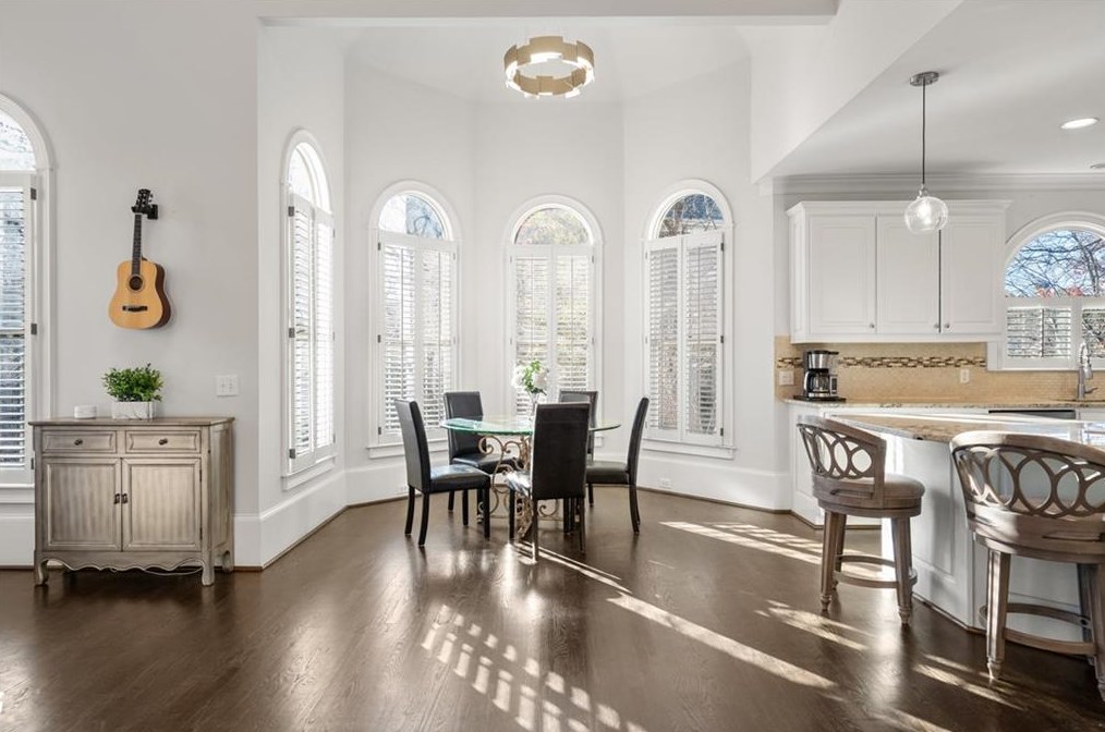 340 Falls Point Trl, Alpharetta GA  30022-8470 exterior