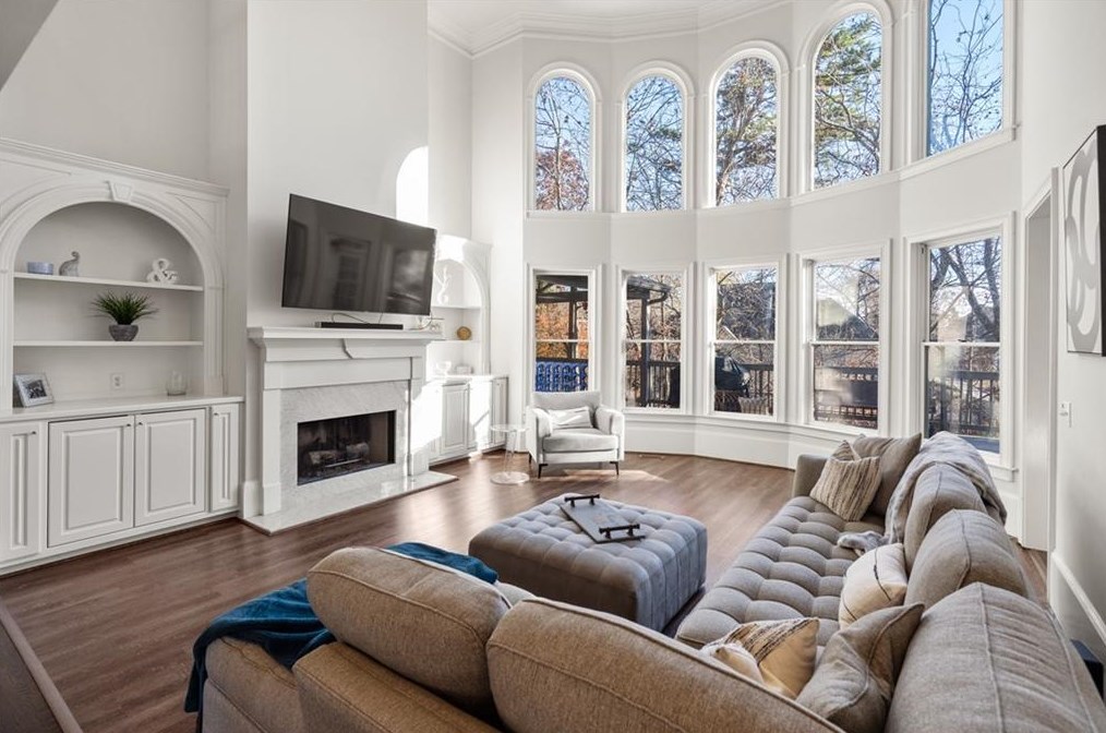 340 Falls Point Trl, Alpharetta GA  30022-8470 exterior