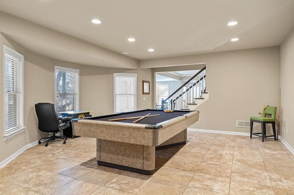 340 Falls Point Trl, Alpharetta GA  30022-8470 exterior