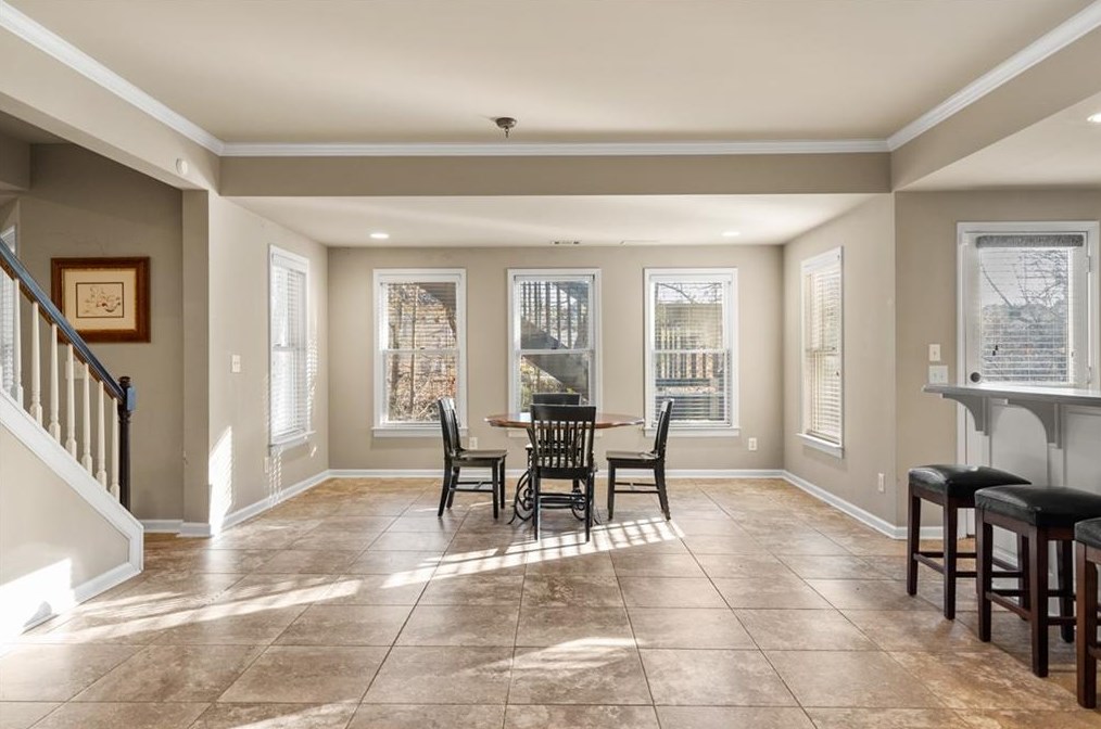 340 Falls Point Trl, Alpharetta GA  30022-8470 exterior