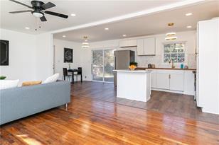 1985 Glen Echo Dr, Decatur GA  30032-5129 exterior