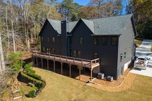 5666 Long Island Dr, Atlanta GA  30327-4842 exterior