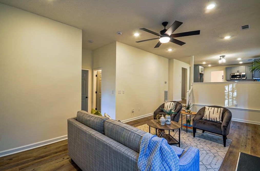 2305 Creekview Trl, Decatur GA  30035-3651 exterior