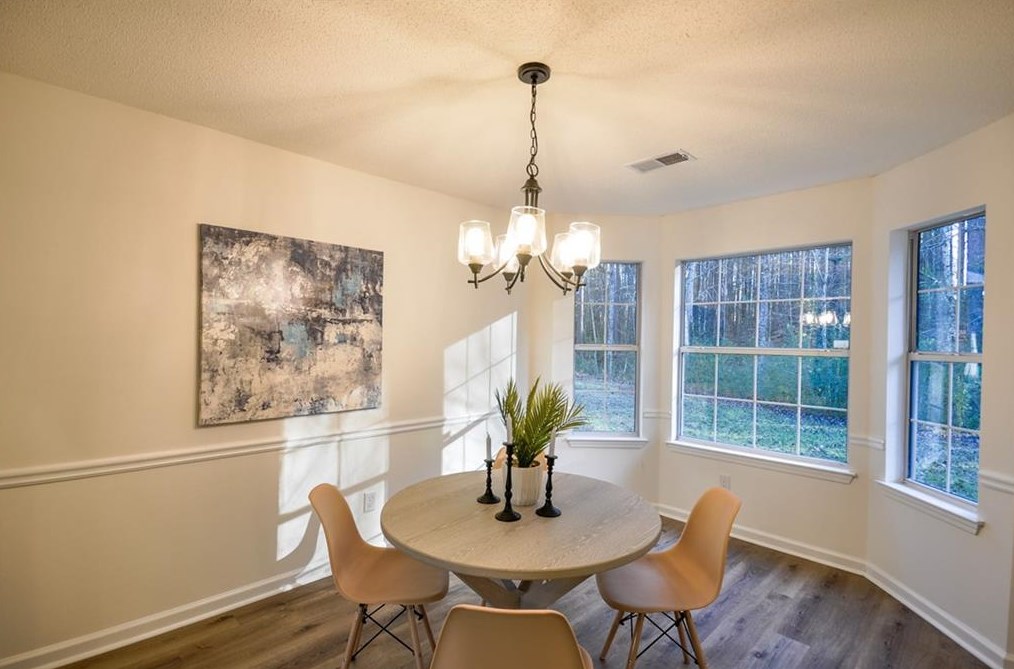 2305 Creekview Trl, Decatur GA  30035-3651 exterior