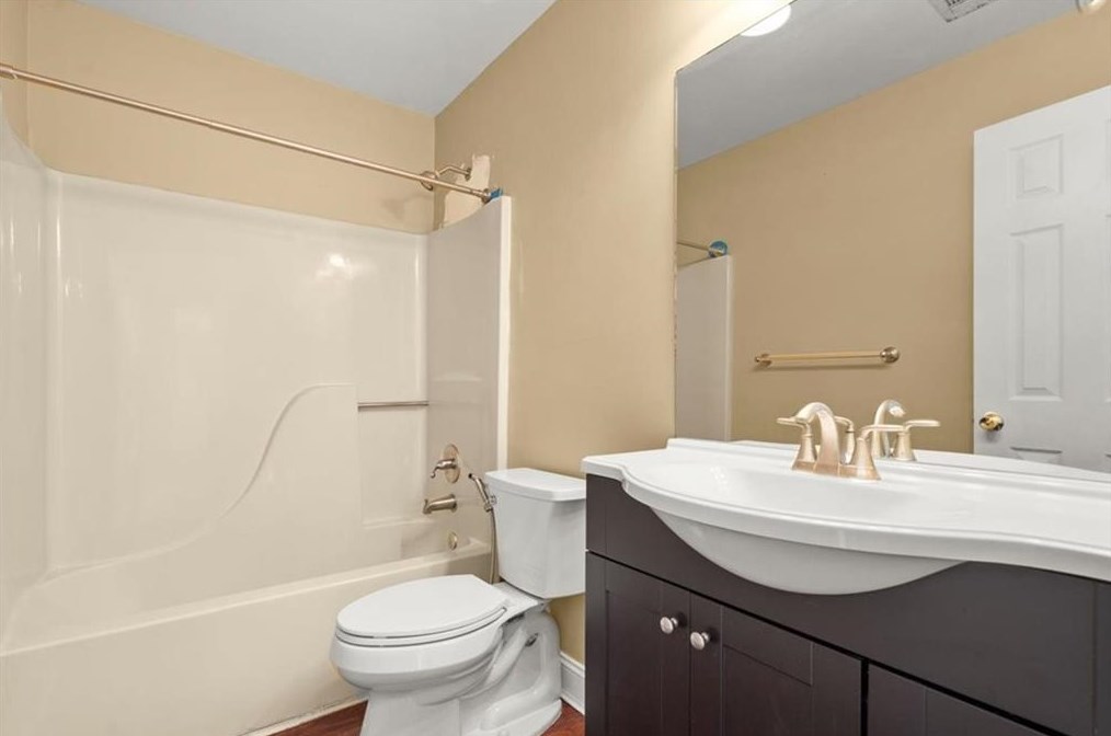 2125 Sweetbirch Trl, Lawrenceville GA  30044-4564 exterior