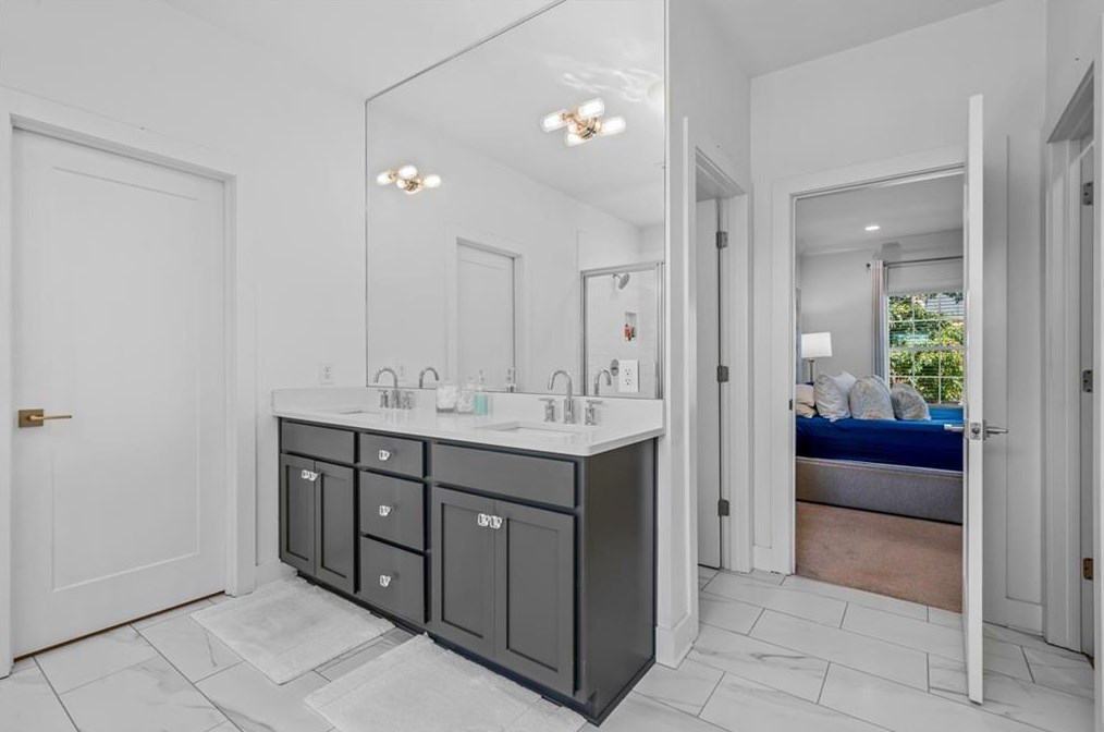 2357 Preston Park Ct, Decatur GA  30032-5200 exterior