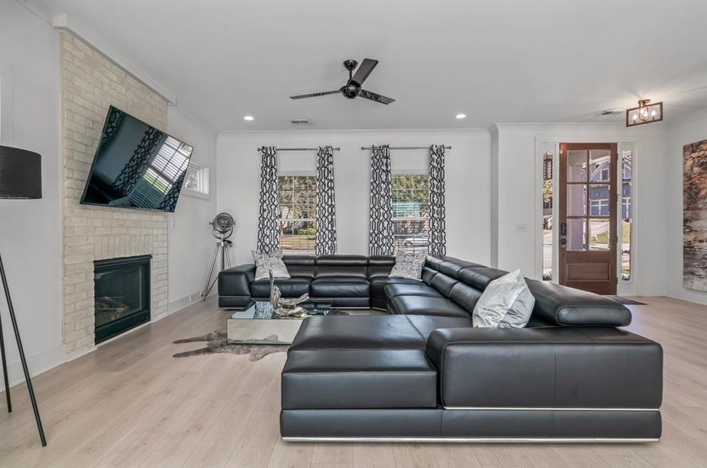 2357 Preston Park Ct, Decatur GA  30032-5200 exterior