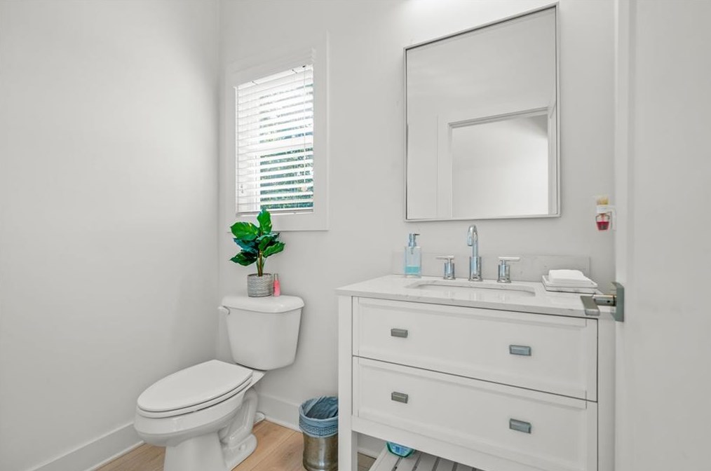 2357 Preston Park Ct, Decatur GA  30032-5200 exterior