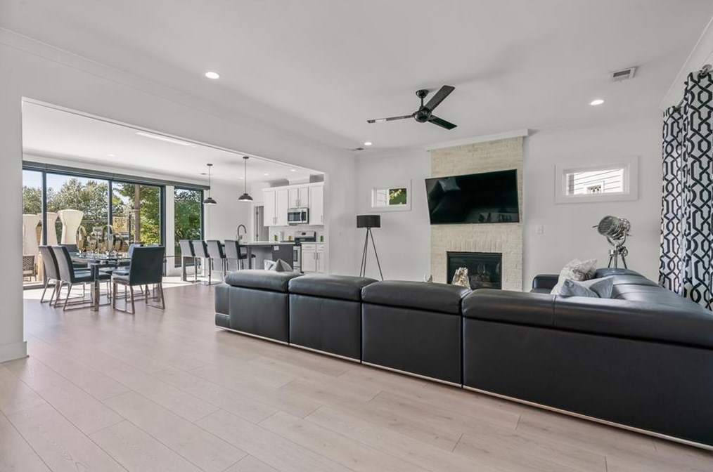 2357 Preston Park Ct, Decatur GA  30032-5200 exterior